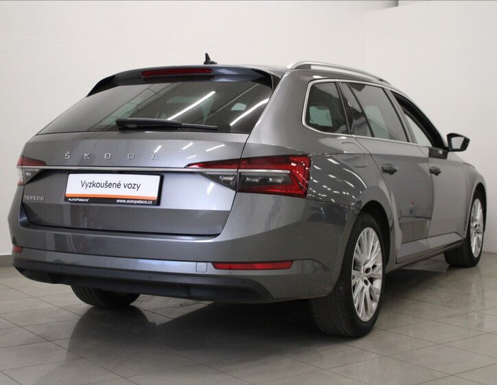 Škoda Superb Kombi 2,0 l 147 kw
