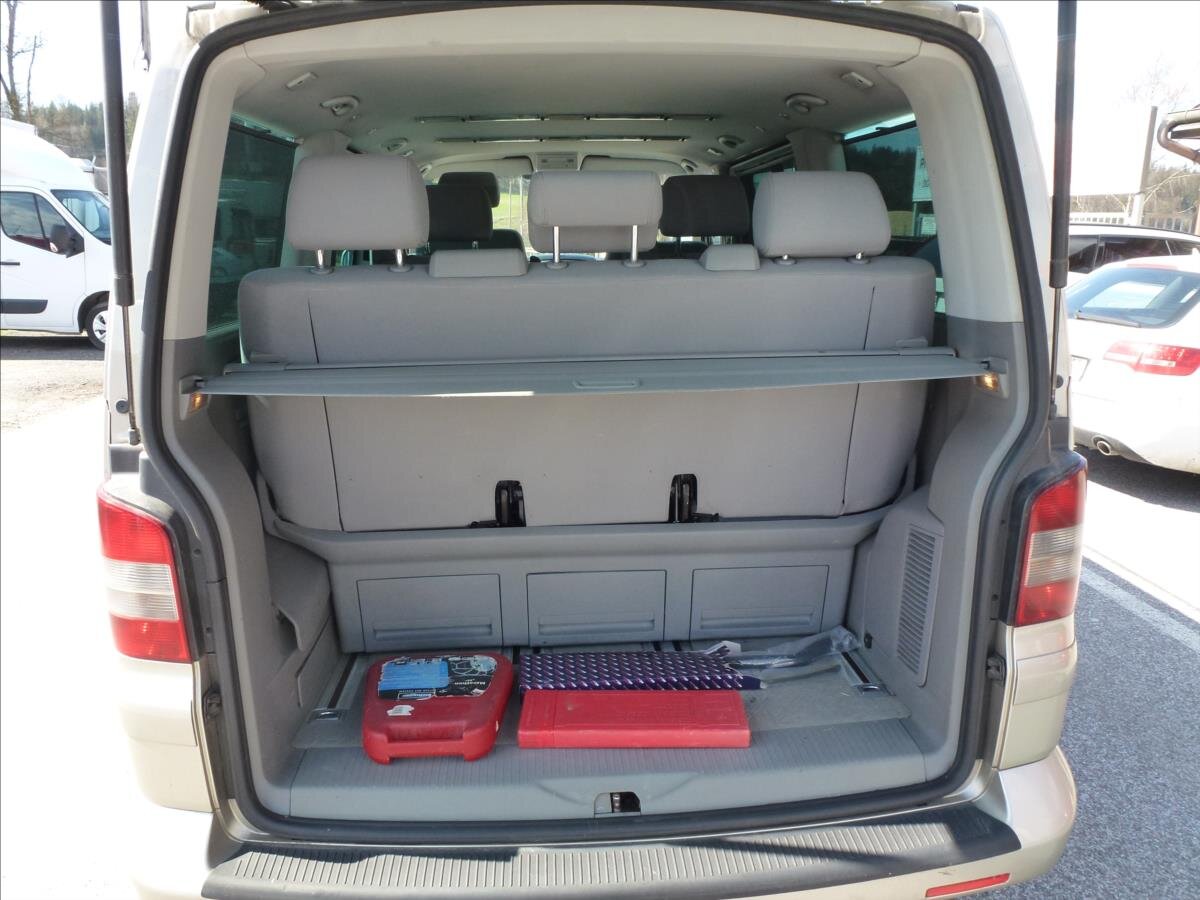 Volkswagen Multivan Kombi 2,5 l 128 kw