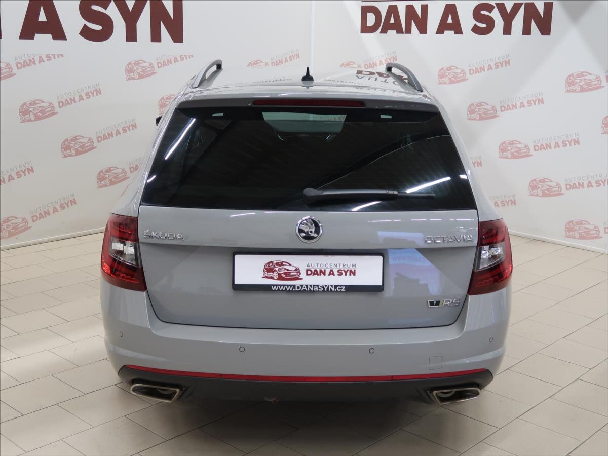 Škoda Octavia Kombi 2,0 l 180 kw