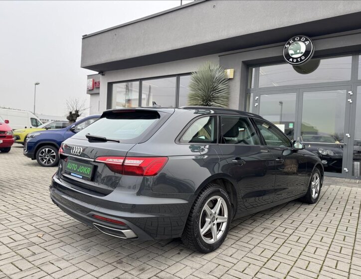 Audi A4 Kombi 2,0 l 120 kw