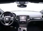 Jeep Grand Cherokee 32