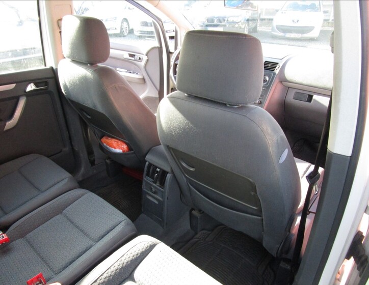 Volkswagen Touran 21