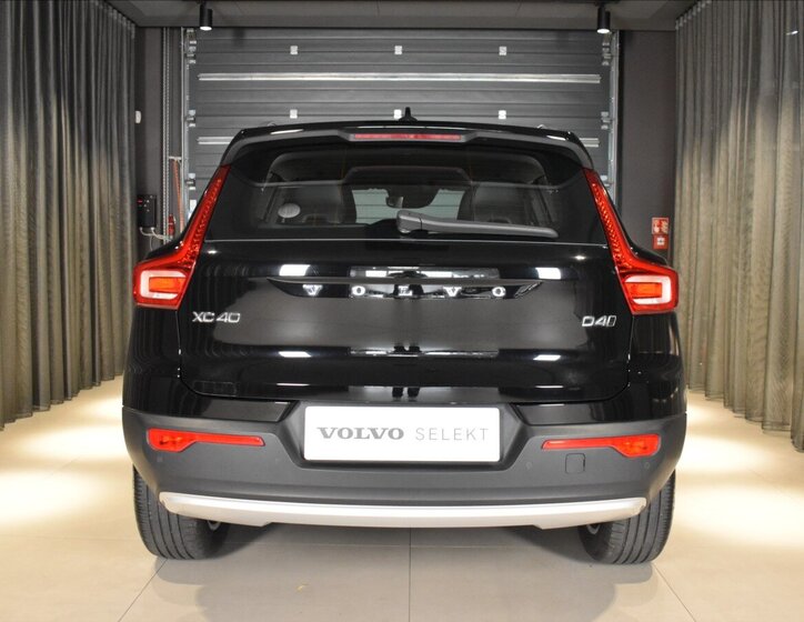 Volvo XC40 4