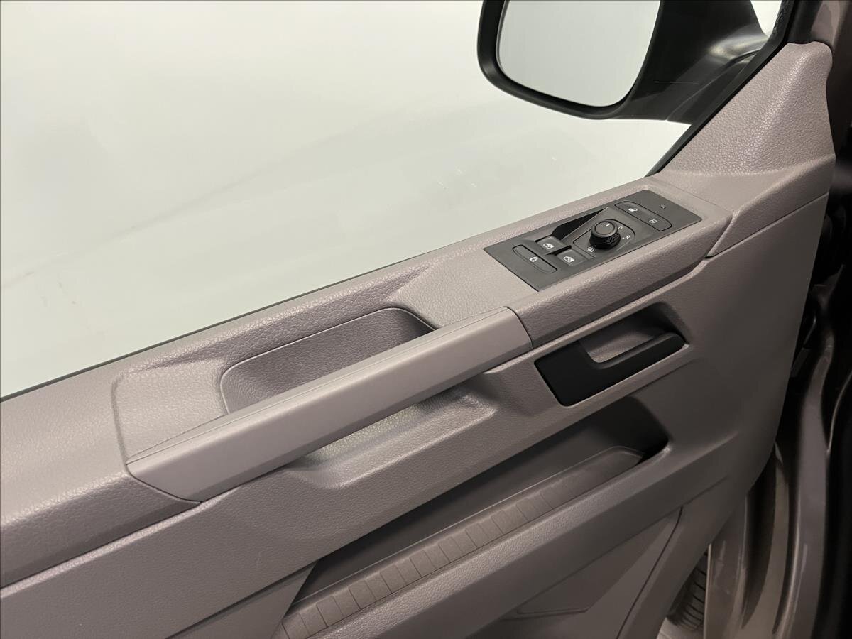 Volkswagen Transporter Kombi 2,0 l 110 kw