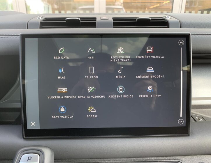 Land Rover Defender SUV 3,0 l 221 kw