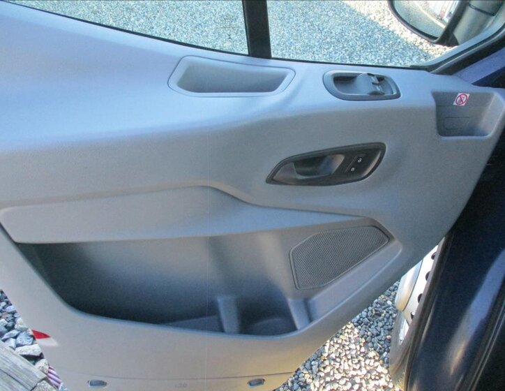 Ford Transit 11