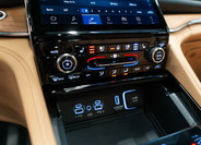 Jeep Grand Cherokee 32