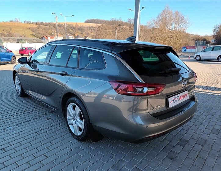 Opel Insignia Kombi 1,6 l 81 kw
