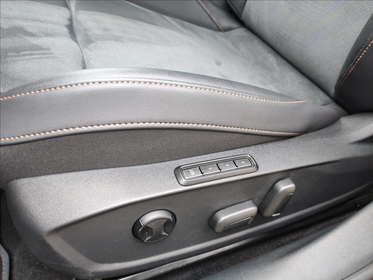 Cupra Formentor SUV / Terénní 2,0 l 245 kw