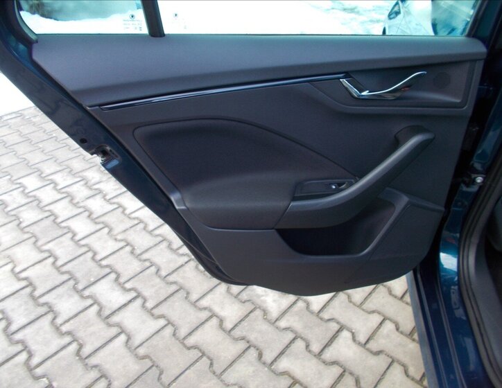 Škoda Kamiq SUV 999,0 85 kw