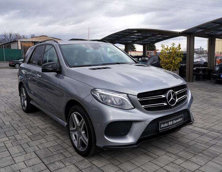 Mercedes-Benz GLE SUV / Terénní 3,0 l 190 kw