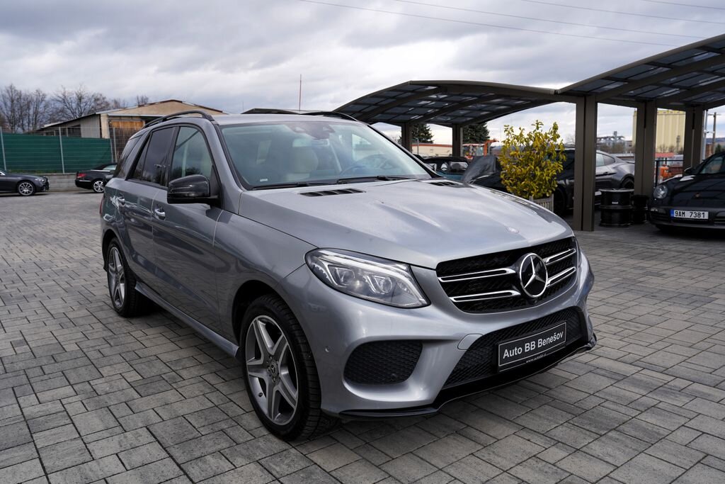 Mercedes-Benz GLE SUV / Terénní 3,0 l 190 kw