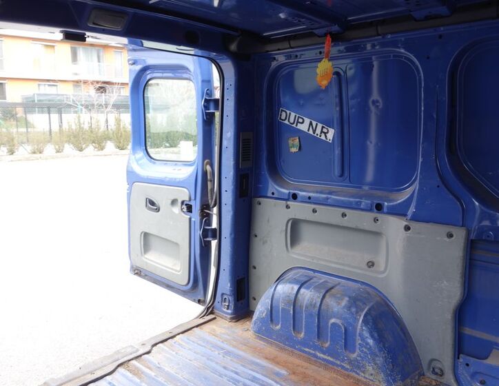 Opel Vivaro 18