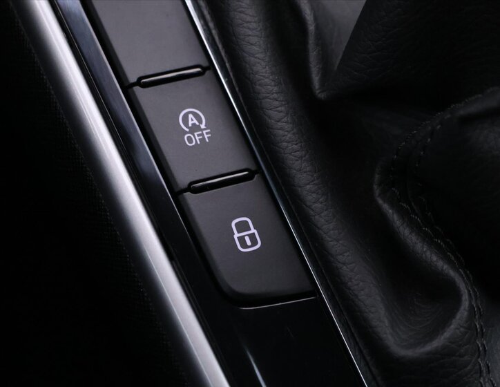 Škoda Fabia Hatchback 999,0 70 kw