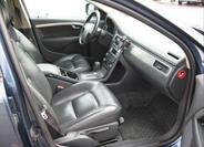 Volvo XC70 8