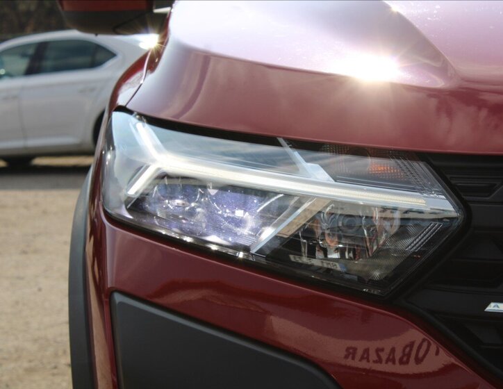 Dacia Sandero Hatchback 999,0 67 kw