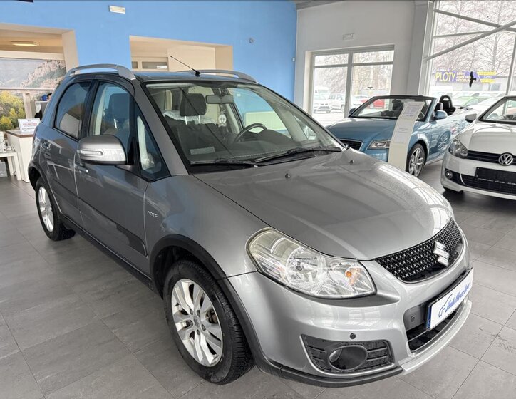 Suzuki SX4 Hatchback 2,0 l 99 kw