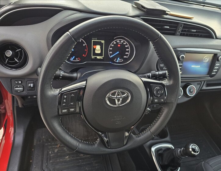 Toyota Yaris 11