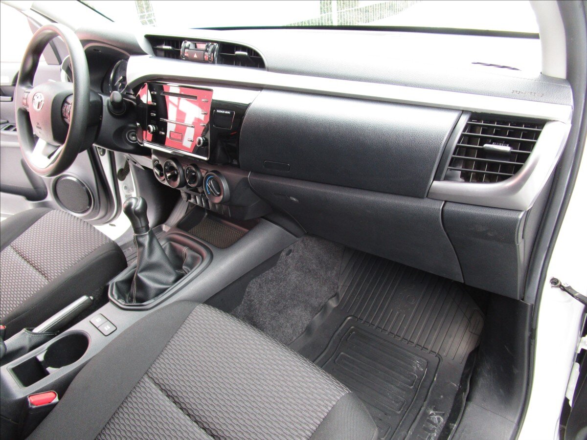 Toyota Hilux Pick-up 2,4 l 110 kw