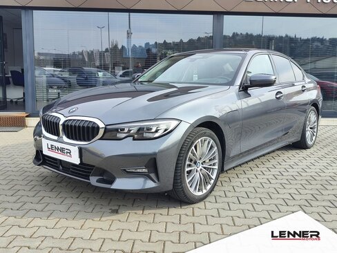 BMW Řada 3 Sedan / Limuzína 2,0 l 215 kw