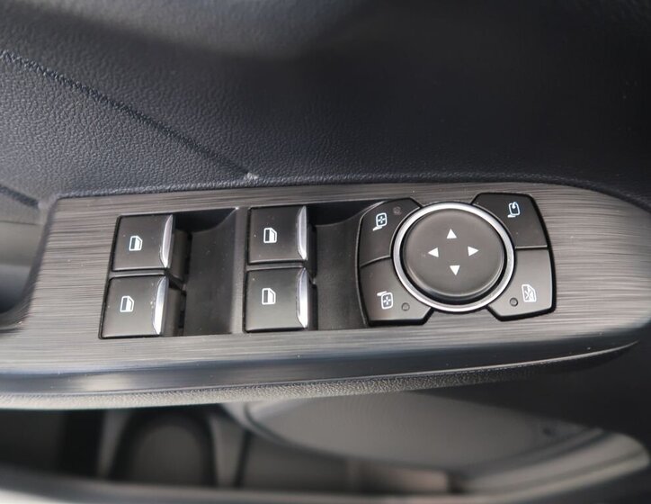 Ford Kuga SUV 2,5 l 112 kw