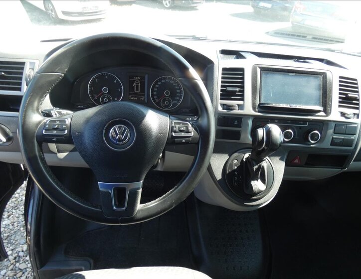 Volkswagen Transporter Skříň 2,0 l 103 kw