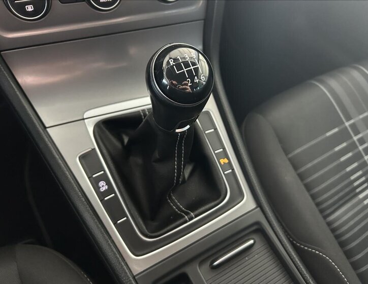 Volkswagen Golf Hatchback 1,2 l 81 kw