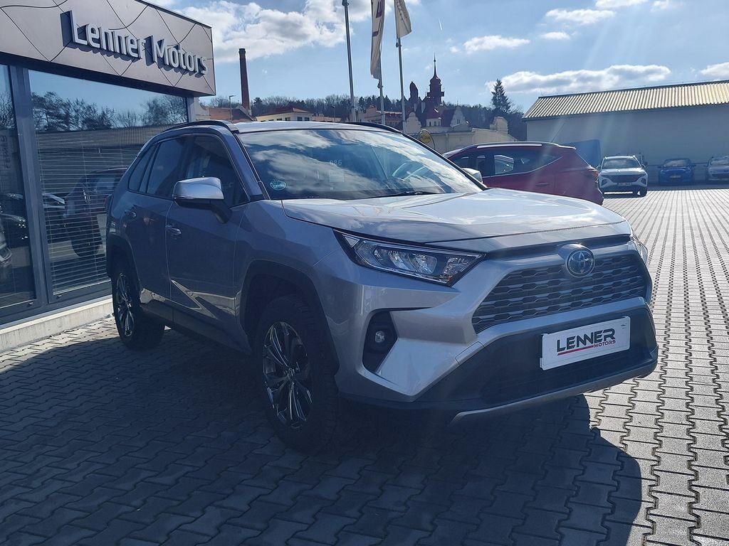 Toyota RAV4 SUV 2,5 l 163 kw