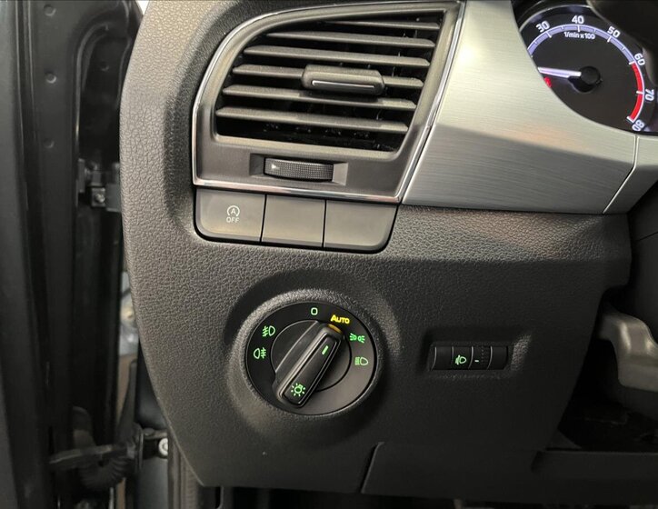 Škoda Fabia Hatchback 999,0 70 kw