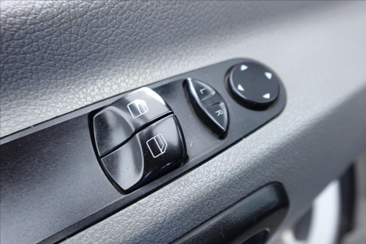 Mercedes-Benz Sprinter Sklápěč 2,1 l 95 kw