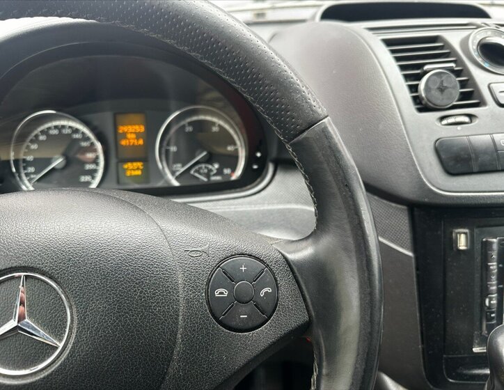 Mercedes-Benz Vito Kombi 2,1 l 120 kw