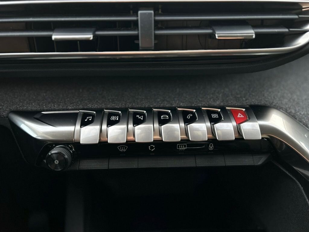 Peugeot 3008 SUV 1,5 l 96 kw