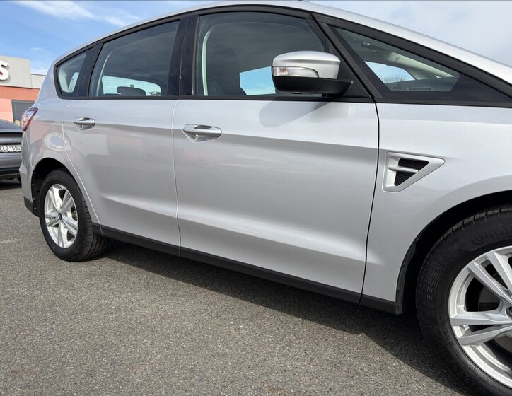 Ford S-MAX Kombi 2,0 l 110 kw