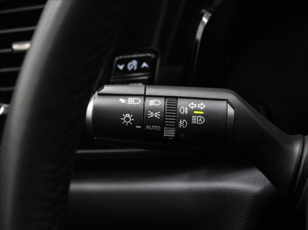 Lexus NX 350h SUV / Terénní 2,5 l 179 kw