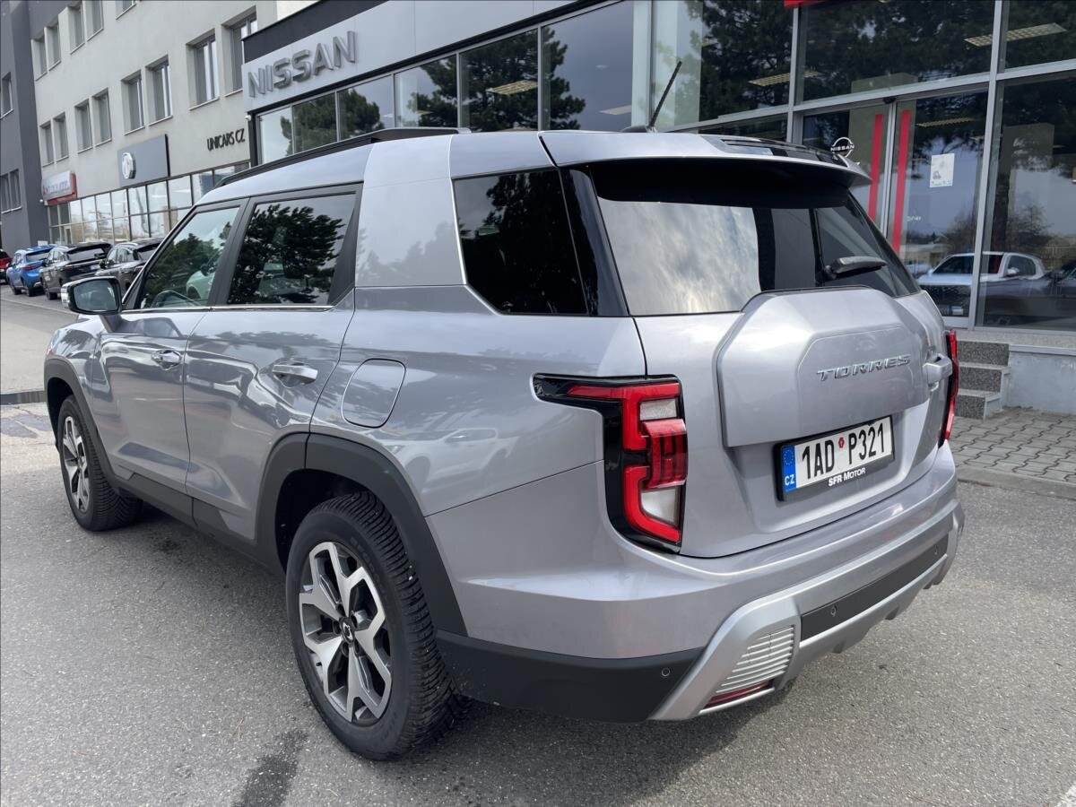 SsangYong Torres SUV / Terénní 1,5 l 120 kw
