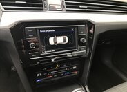 Volkswagen Passat Sedan / Limuzína 1,5 l 110 kw