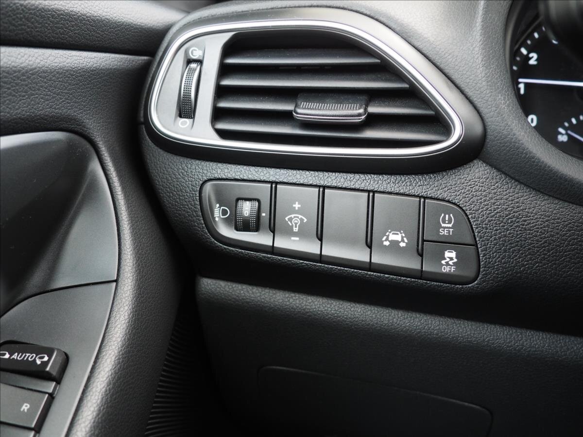 Hyundai i30 Kombi 1,4 l 103 kw