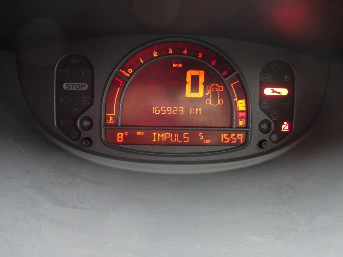 Renault Modus Kombi 1,1 l 55 kw