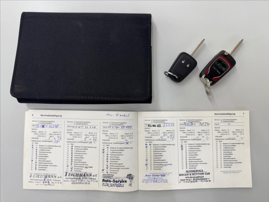 Opel Adam Hatchback 1,4 l 64 kw