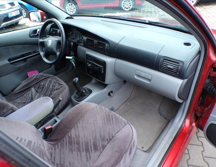 Škoda Octavia Liftback 1,6 l 75 kw