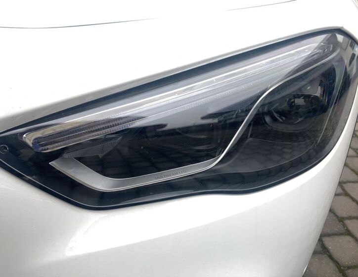 Mercedes-Benz GLA 11