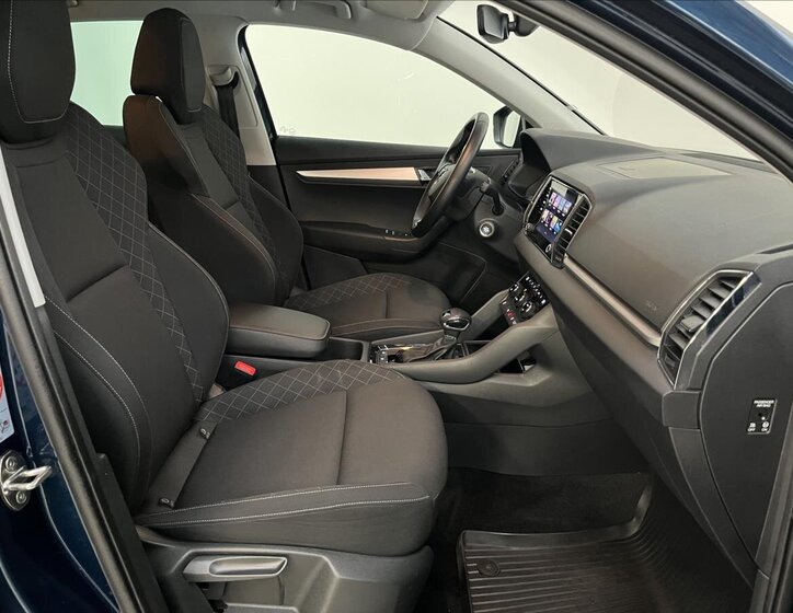 Škoda Karoq SUV / Terénní 1,5 l 110 kw