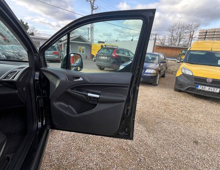 Ford Tourneo Connect 17