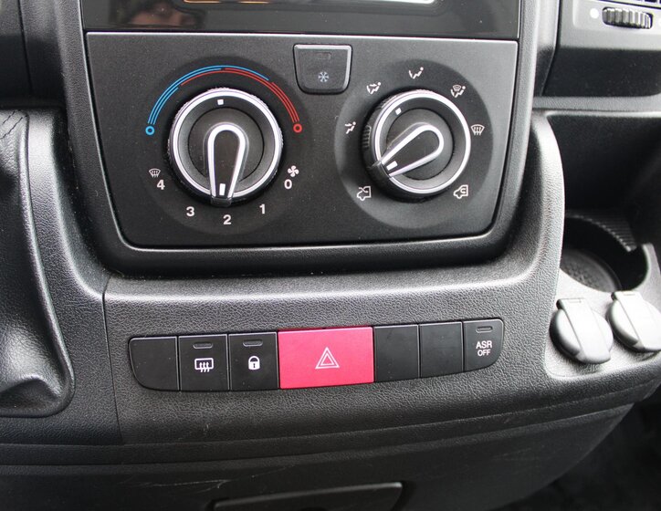 Peugeot Boxer Užitková 2,2 l 103 kw