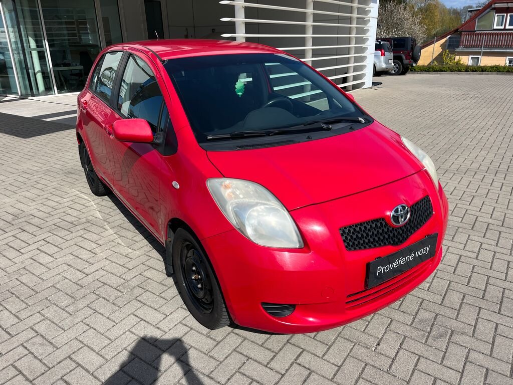 Toyota Yaris Hatchback 1,3 l 64 kw