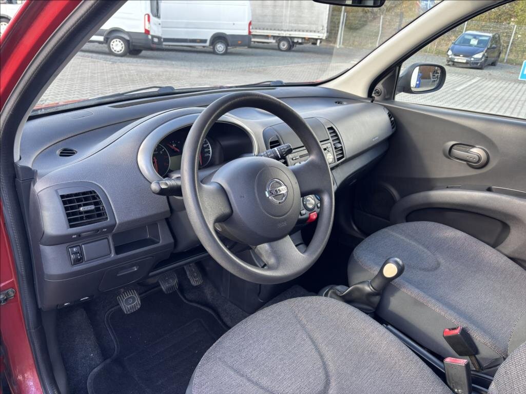 Nissan Micra Hatchback 1,2 l 48 kw