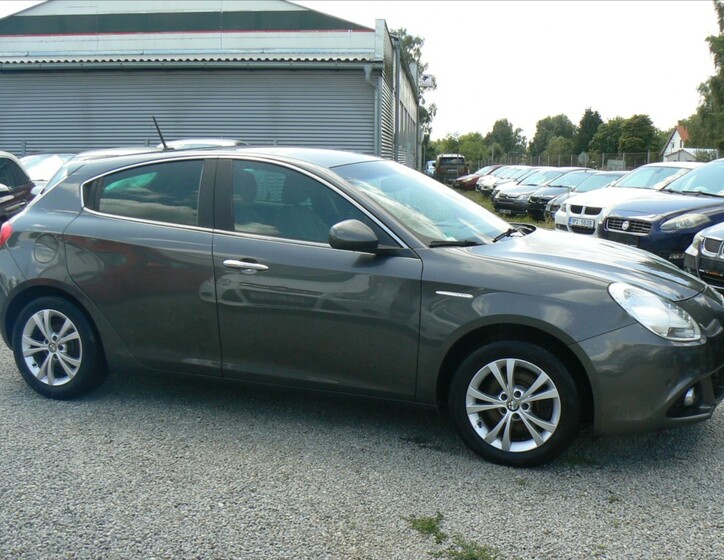 Alfa Romeo Giulietta 7