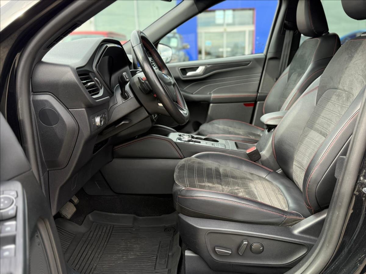 Ford Kuga SUV / Terénní 2,0 l 140 kw