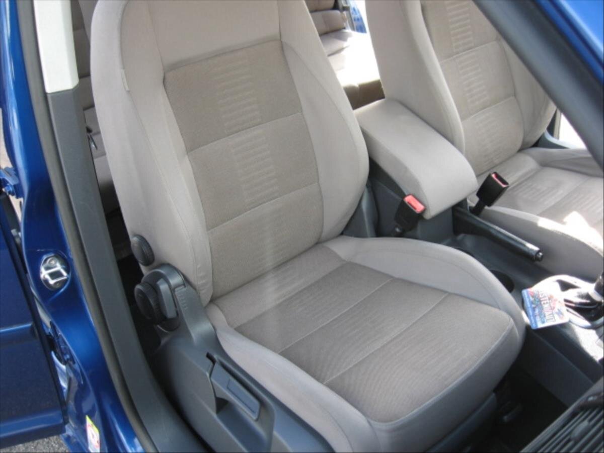 Volkswagen Touran Kombi 2,0 l 103 kw