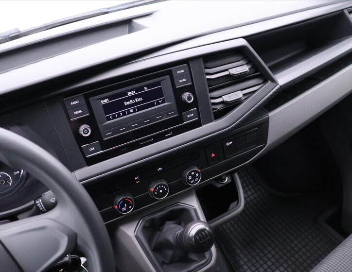 Volkswagen Transporter Skříň 2,0 l 66 kw